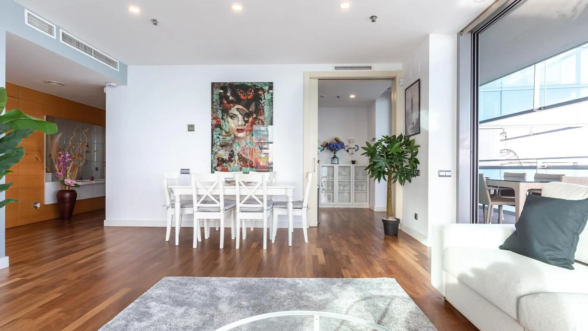 Luxury Apartment With Sea View! Barcelona