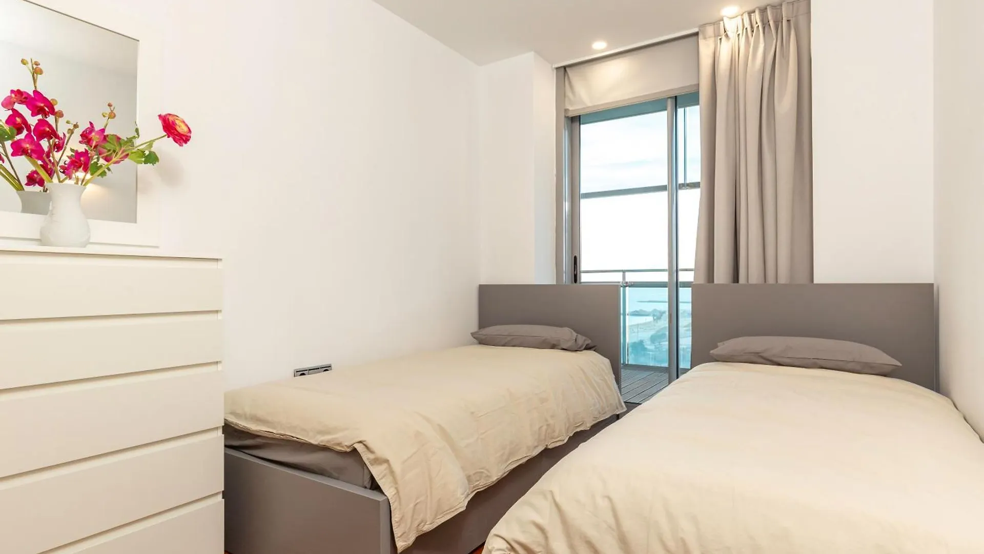 Luxury Apartment With Sea View! Barcelona