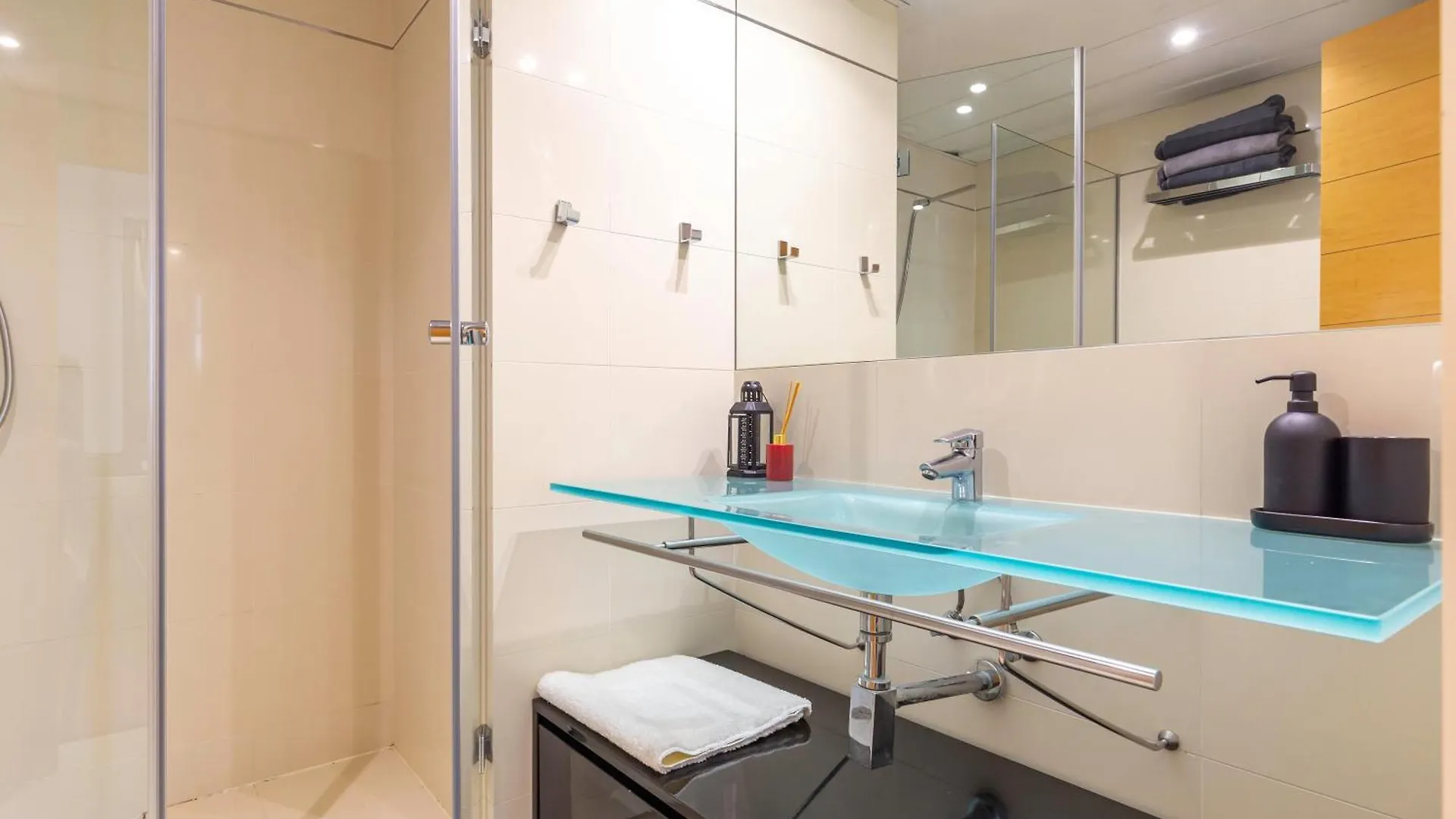 Luxury Apartment With Sea View! Barcelona