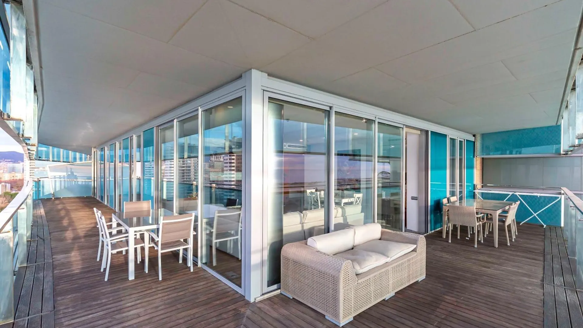 Luxury Apartment With Sea View! Barcelona